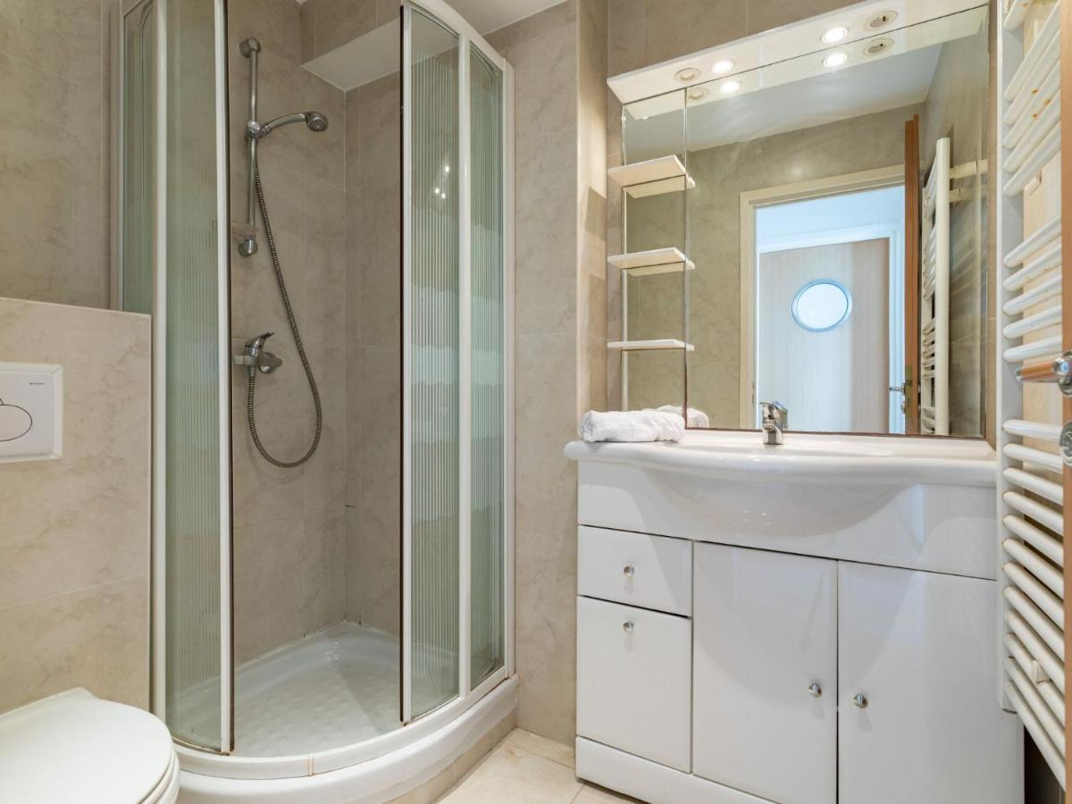 Apartment Les Araucarias By Interhome Cannes