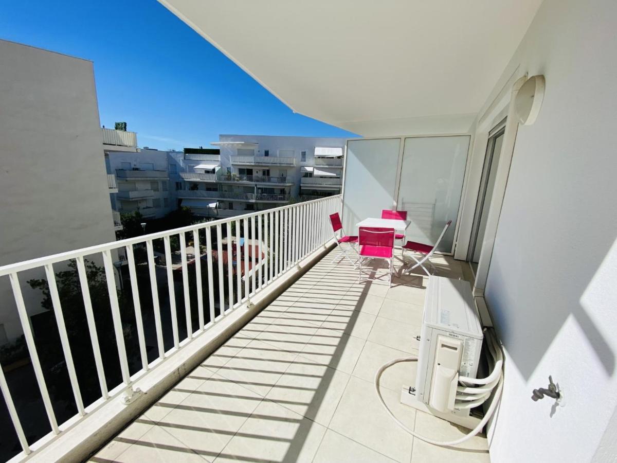Val1- One Bedroom Center *