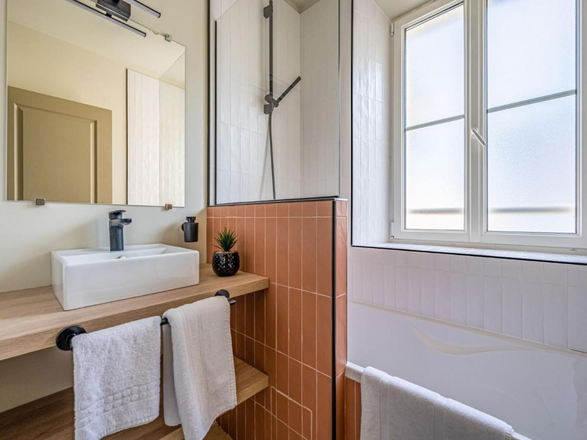 Apartment Francia-3 By Interhome