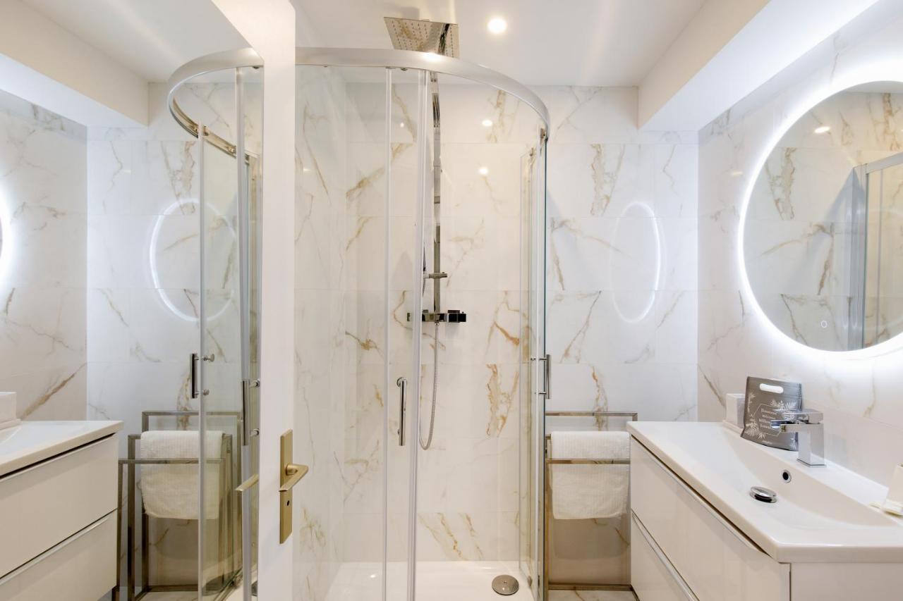 Elegant One Of Golden Square Apartment Cannes