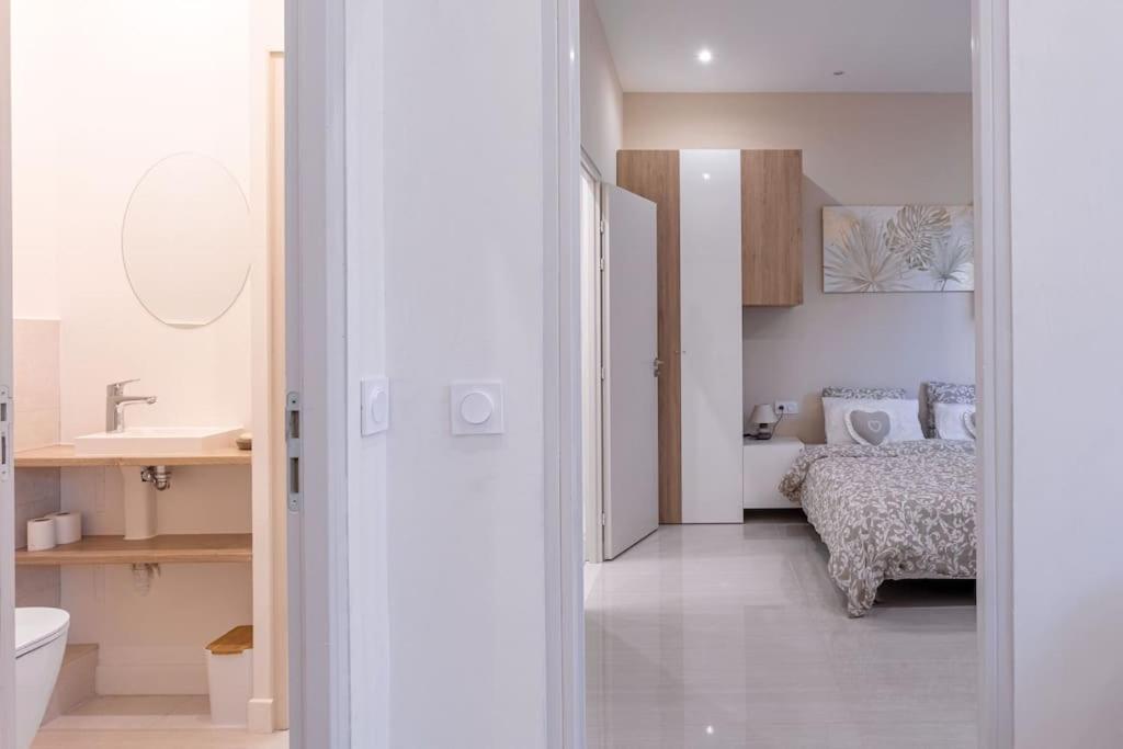 Luxury With Large Terrace On Famous Rue D'antibes! - Pasteur By Halldis Apartment *