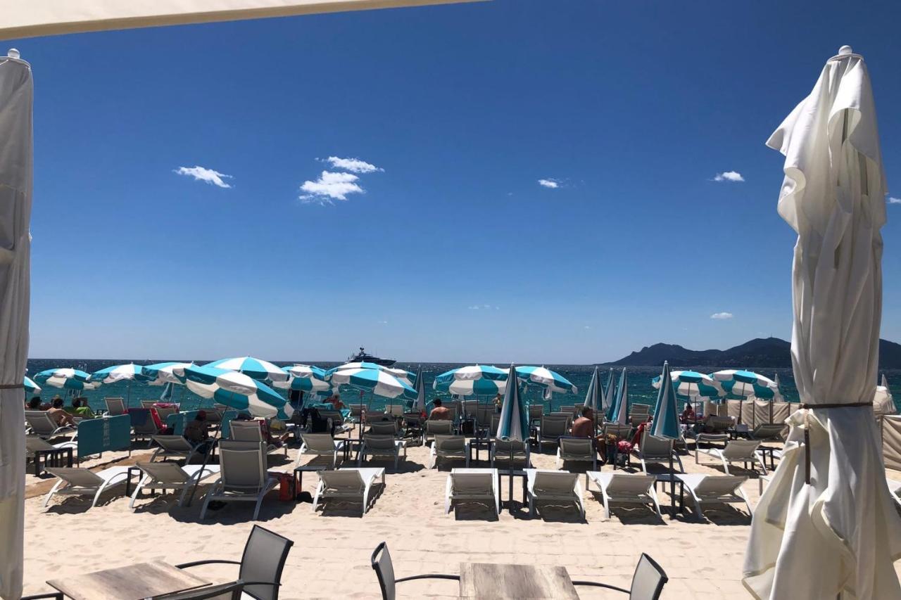 General Ferrie 3 Pcs Ar Croisette Martinez By Olam * Cannes