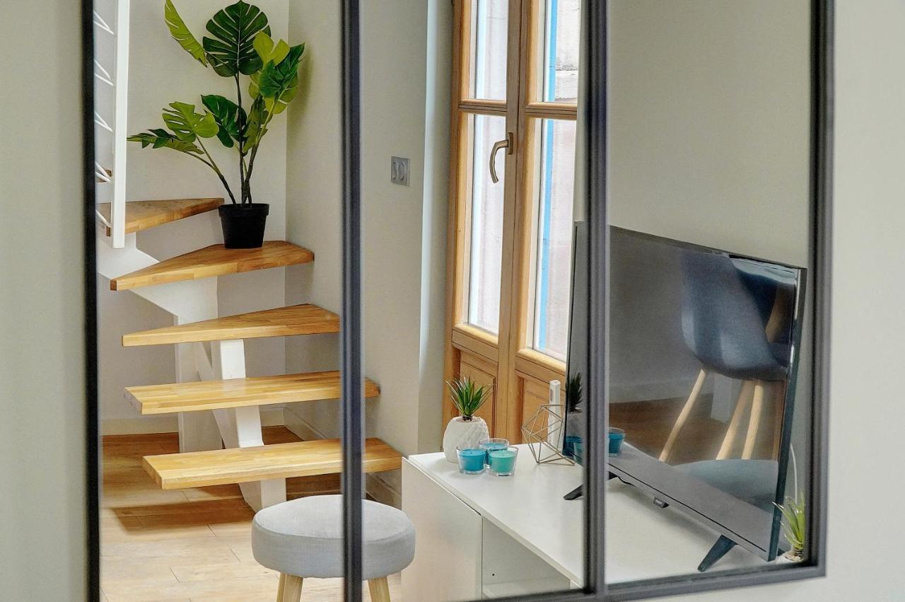 Apartment Immeuble Aux Fleurs-200m Des Plages - 4 Min Palais - Verriere Cote D'azur
