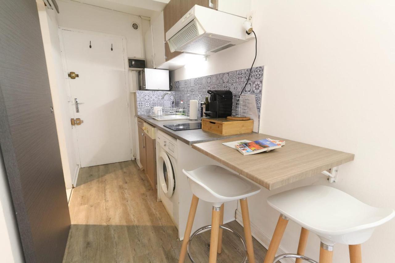 Small And Functional Studio In A Charming - Benakey * Cannes