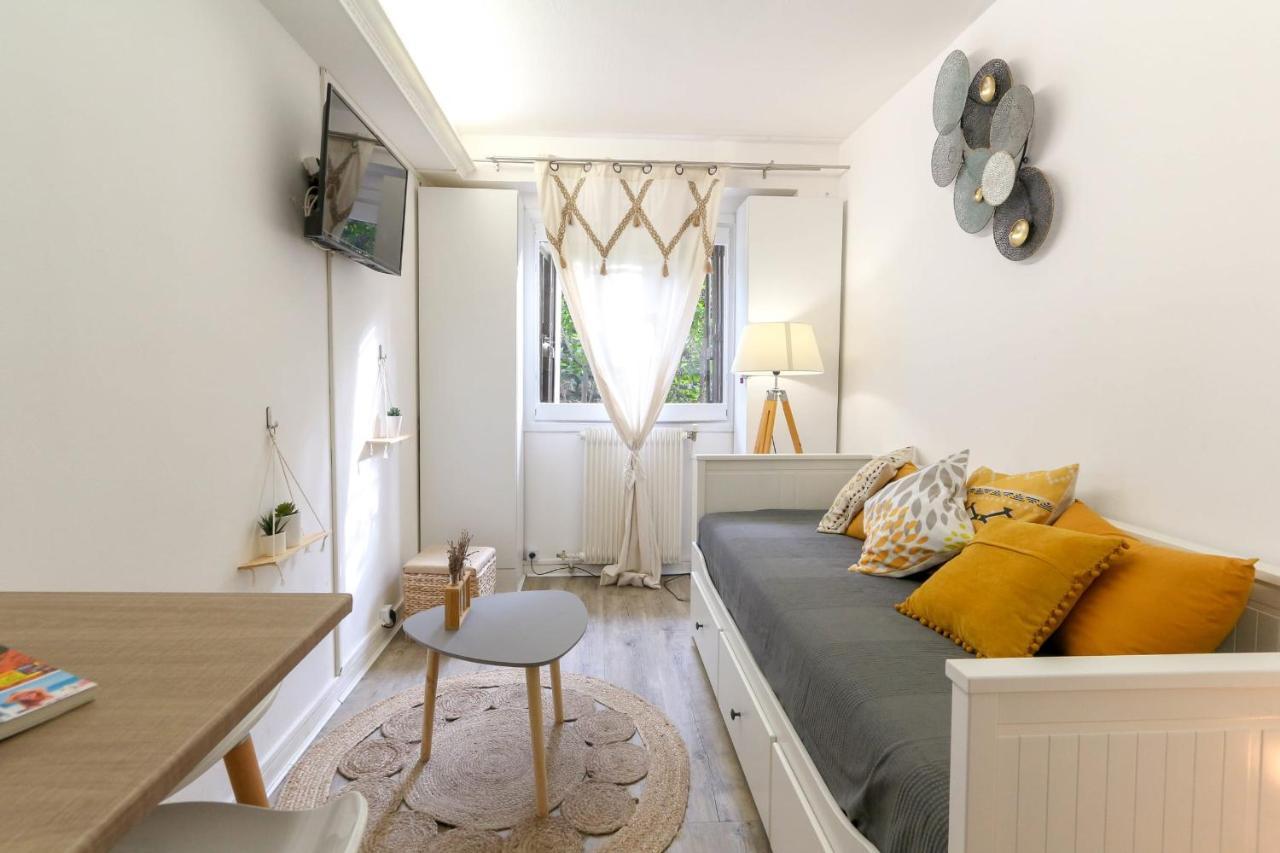 Small And Functional Studio In A Charming - Benakey Apartment