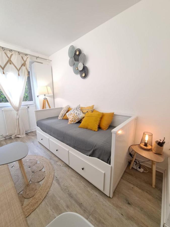 Apartment Small And Functional Studio In A Charming - Benakey Cannes
