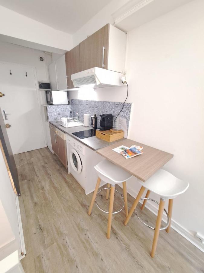Small And Functional Studio In A Charming - Benakey Apartment