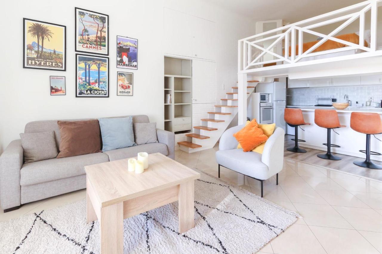Beautiful Renovated With Ac And Terrace - Benakey Appartement