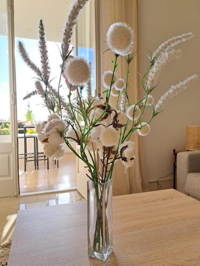Beautiful Renovated With Ac And Terrace - Benakey Appartement