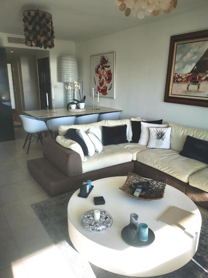 Modern One Bedroomed Just Off The Seafront With A Terrace And Pool Access 1753 *