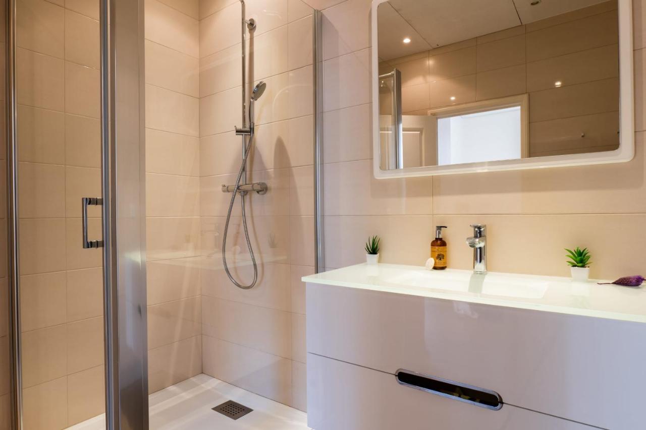 2-br Steps From The Palais Des Festivals Appartement *