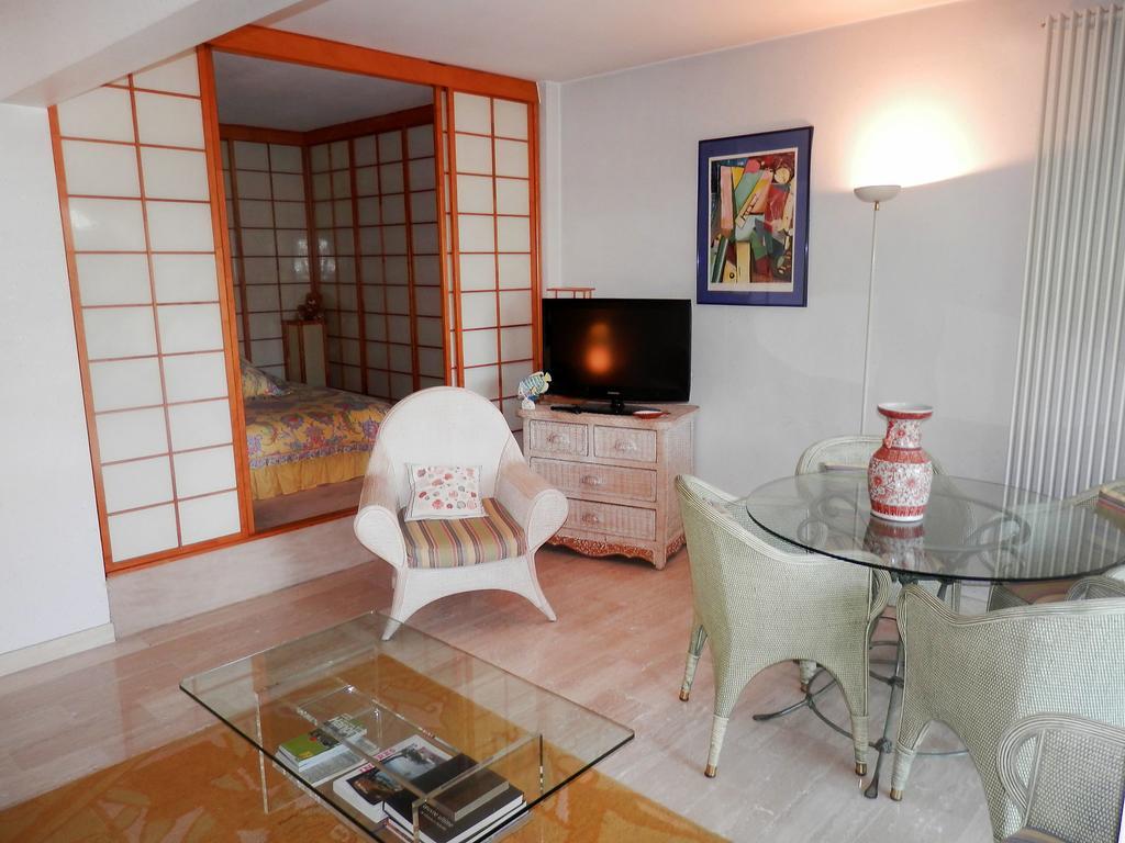 Le Camarat Apartment