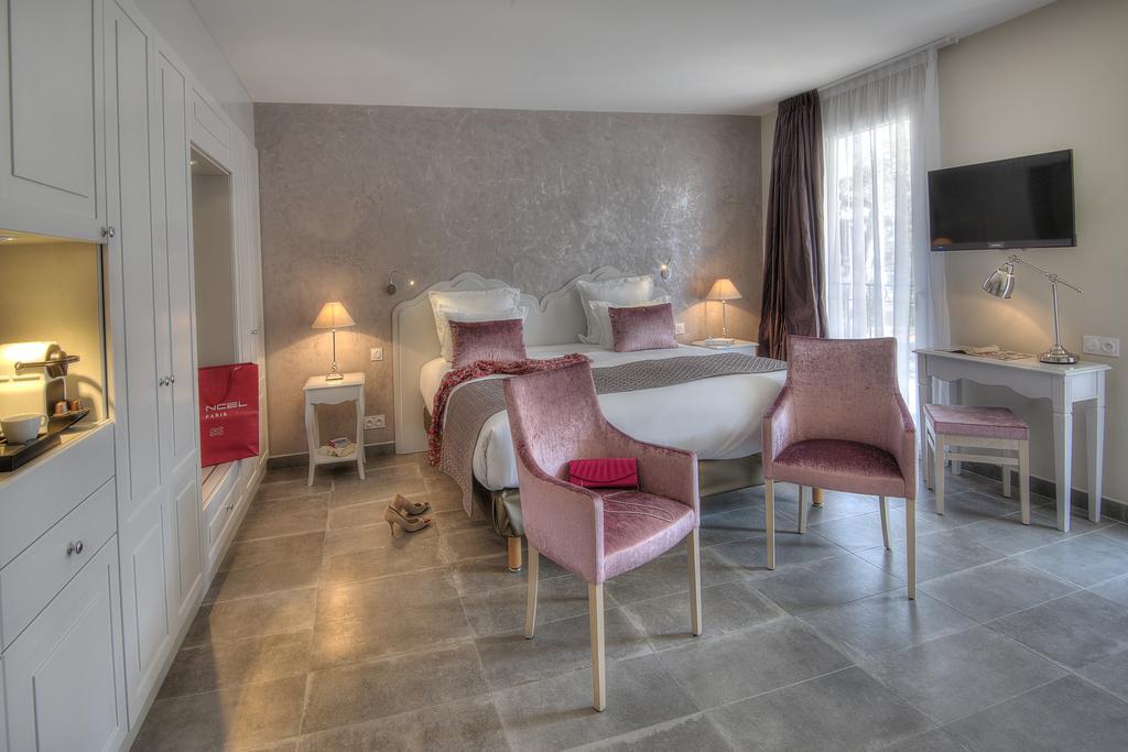 Hotel La Bastide De L'oliveraie 4*