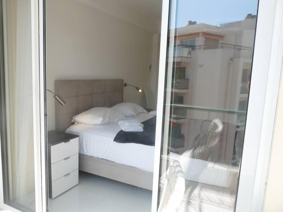 Croisette Apartment: Festival Proximity