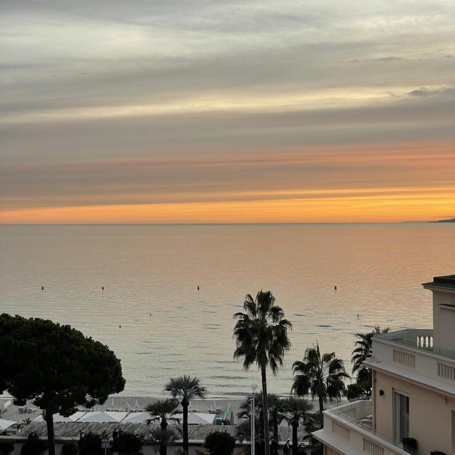 Croisette Vue Laterale Appartement Cannes