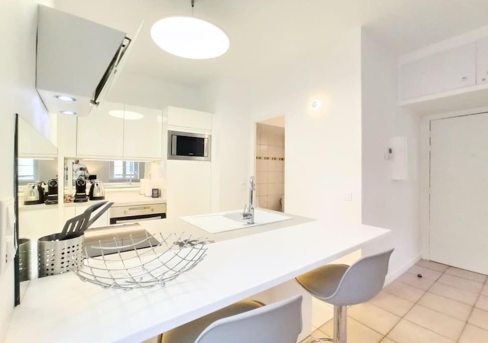 Viva Riviera Overviewing Rue Hoche Apartment