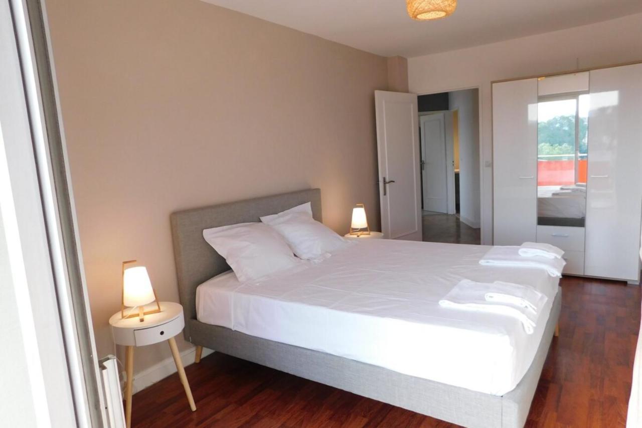 Apartment T3 Les Santons With Air Conditioning And Private Parking Cannes