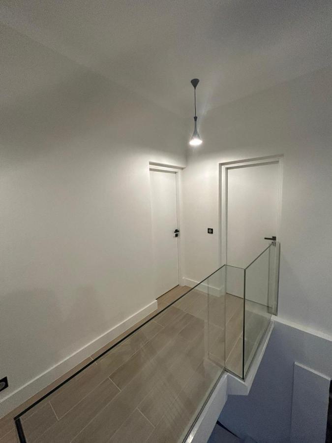 Bel Air Cannes: Renovated Beachfront Retreat With Pool *