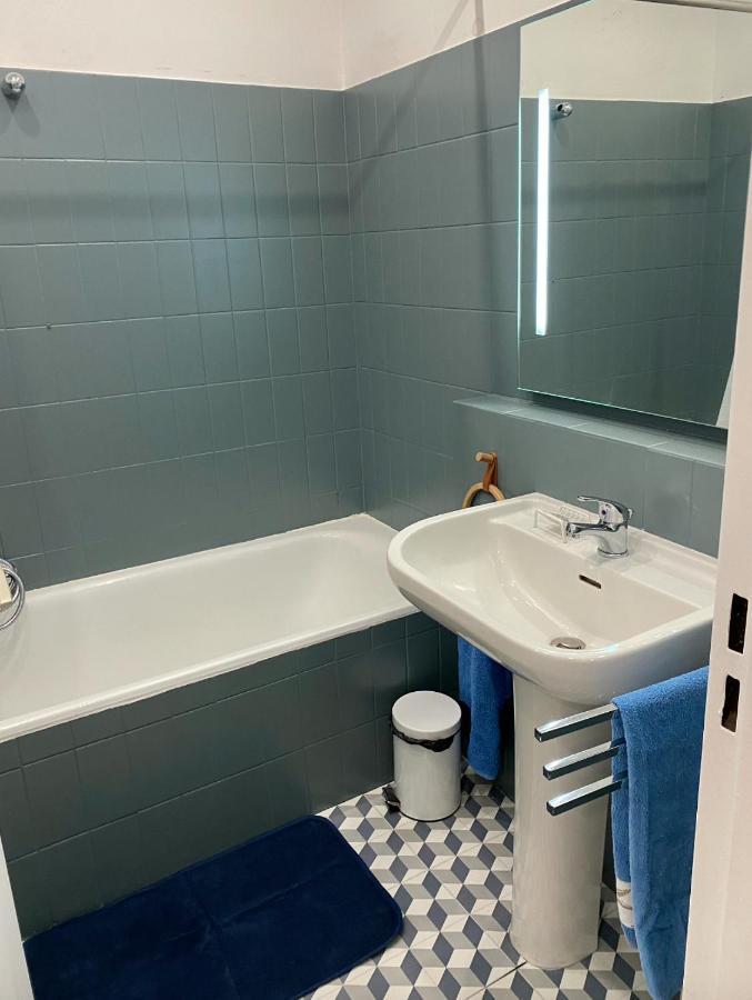 Jardins De Saint-louis, Grand 2 Pieces 750m Palais Des Festivals Parking Possible Apartment