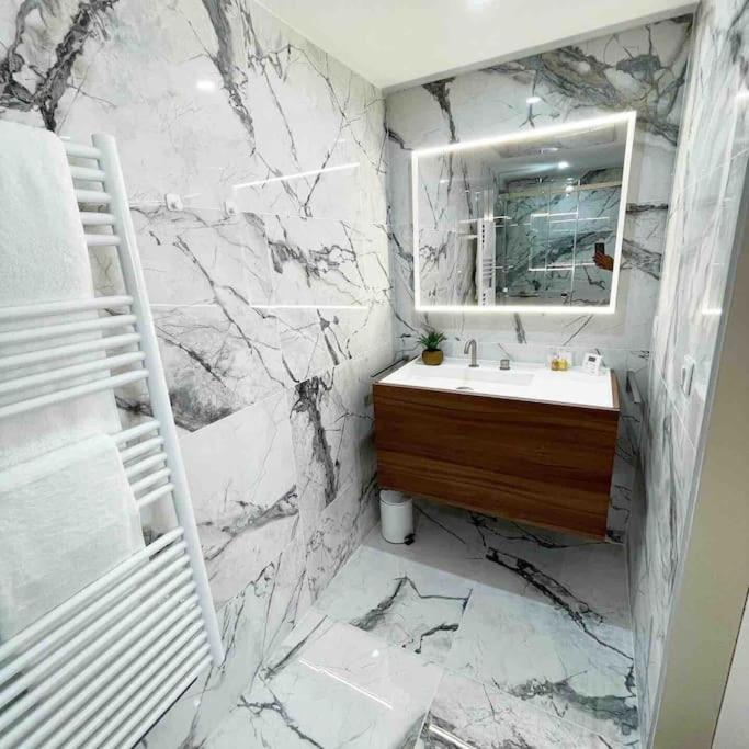 Apartment Vue Mer Exceptionnelle, Unique De Luxe Cannes