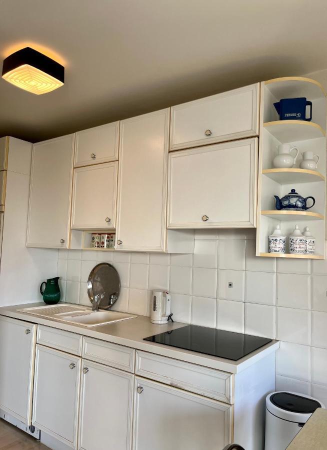 Superbe Studio Avec Terrasse, Vue Panoramique, Piscine, Parking Ferme Gratuit *