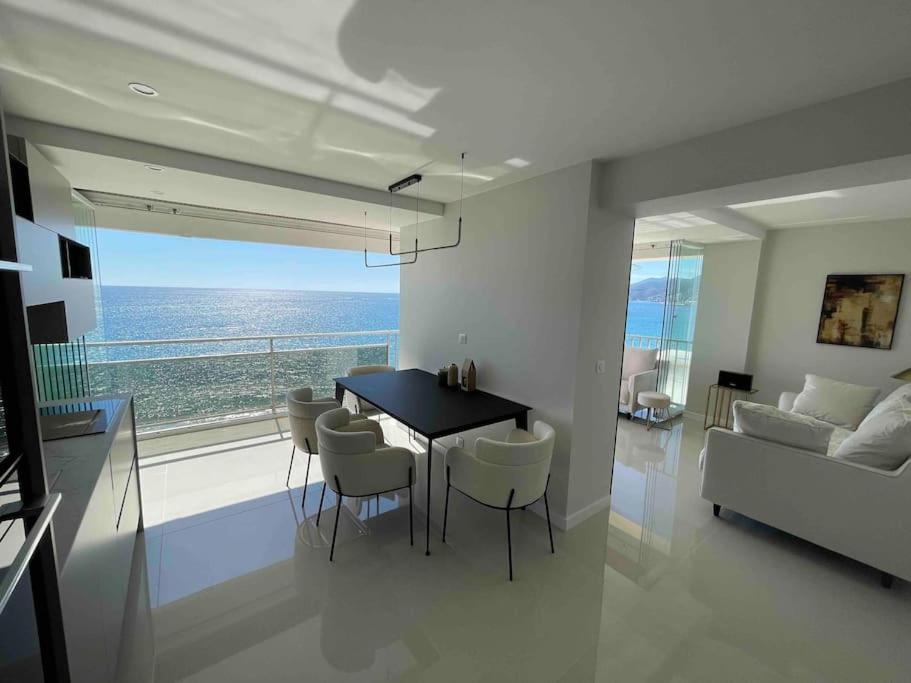 Vue Mer Exceptionnelle, Unique De Luxe