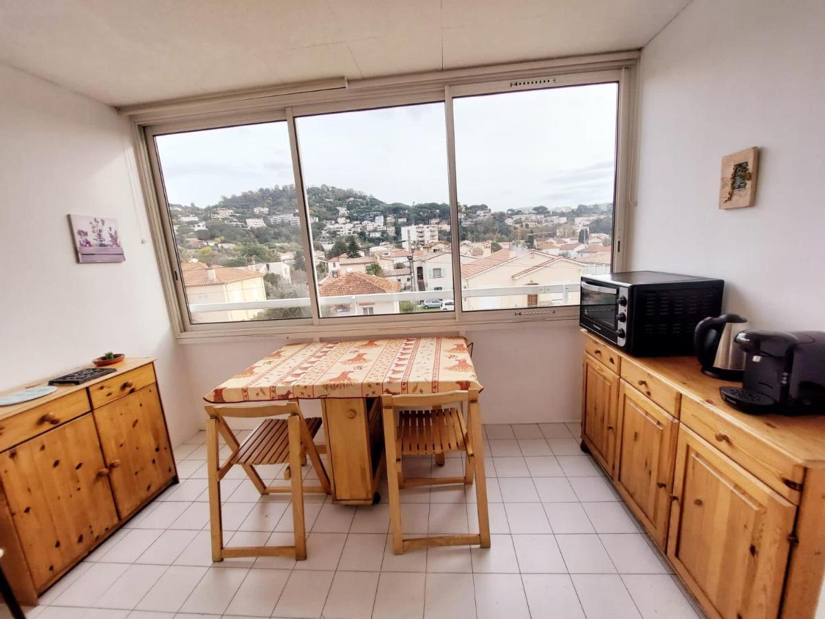 Appt F2, Centre Ville, 700m De La Plage * Cannes