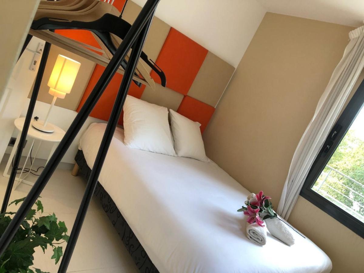 Montfleury, 2 Terrasses, 2 , 2 Sdb , Pkg Prive Piscine, 15 Min Walk To Croisette And Palais Des Festivals