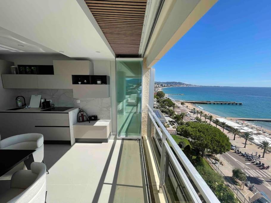 Apartment Vue Mer Exceptionnelle, Unique De Luxe Cannes