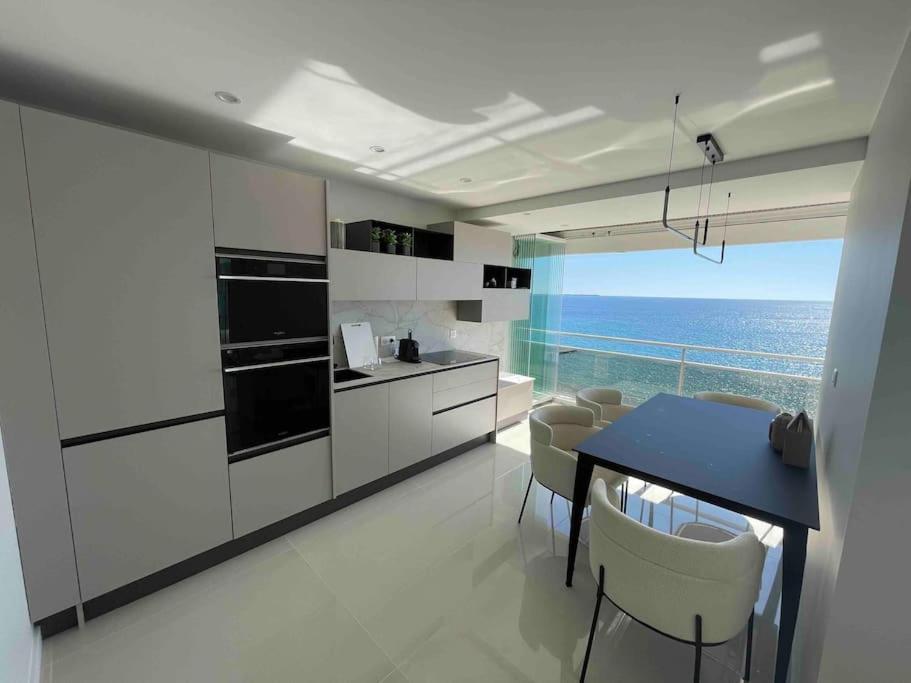 Apartment Vue Mer Exceptionnelle, Unique De Luxe