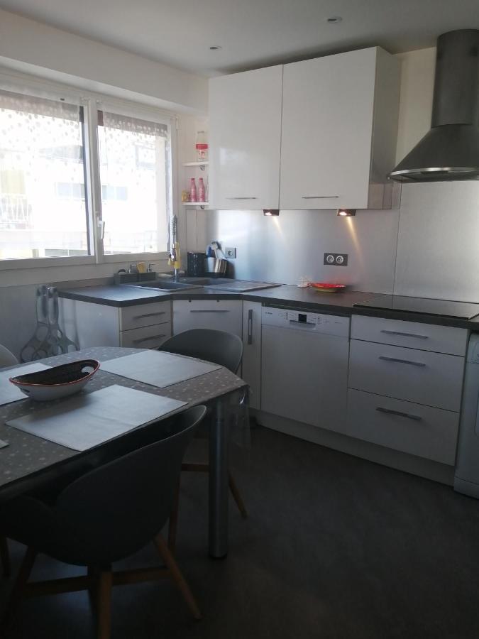 Lacour One Bedroom Apartamento *