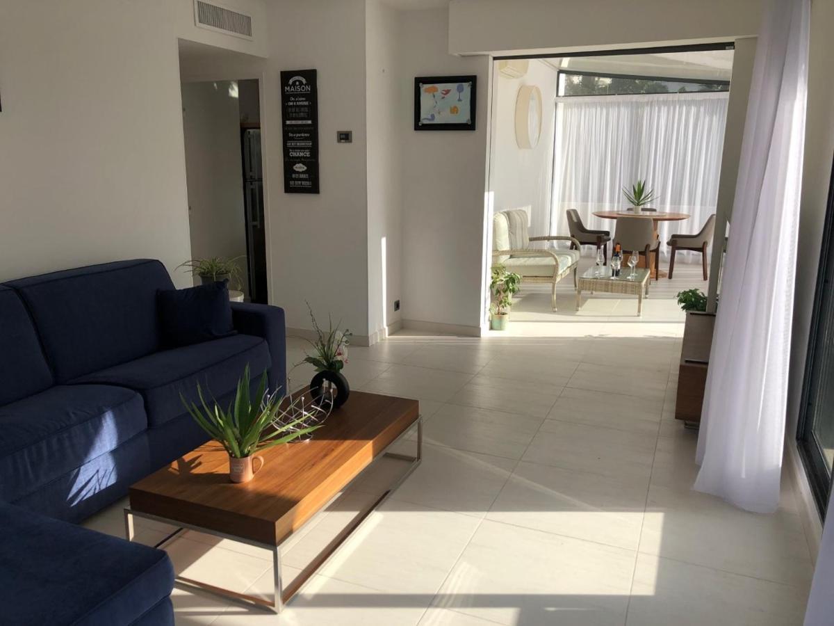 Montfleury, 2 Terrasses, 2 , 2 Sdb , Pkg Prive Piscine, 15 Min Walk To Croisette And Palais Des Festivals Apartment