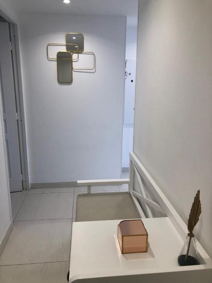 Montfleury, 2 Terrasses, 2 , 2 Sdb , Pkg Prive Piscine, 15 Min Walk To Croisette And Palais Des Festivals Apartment