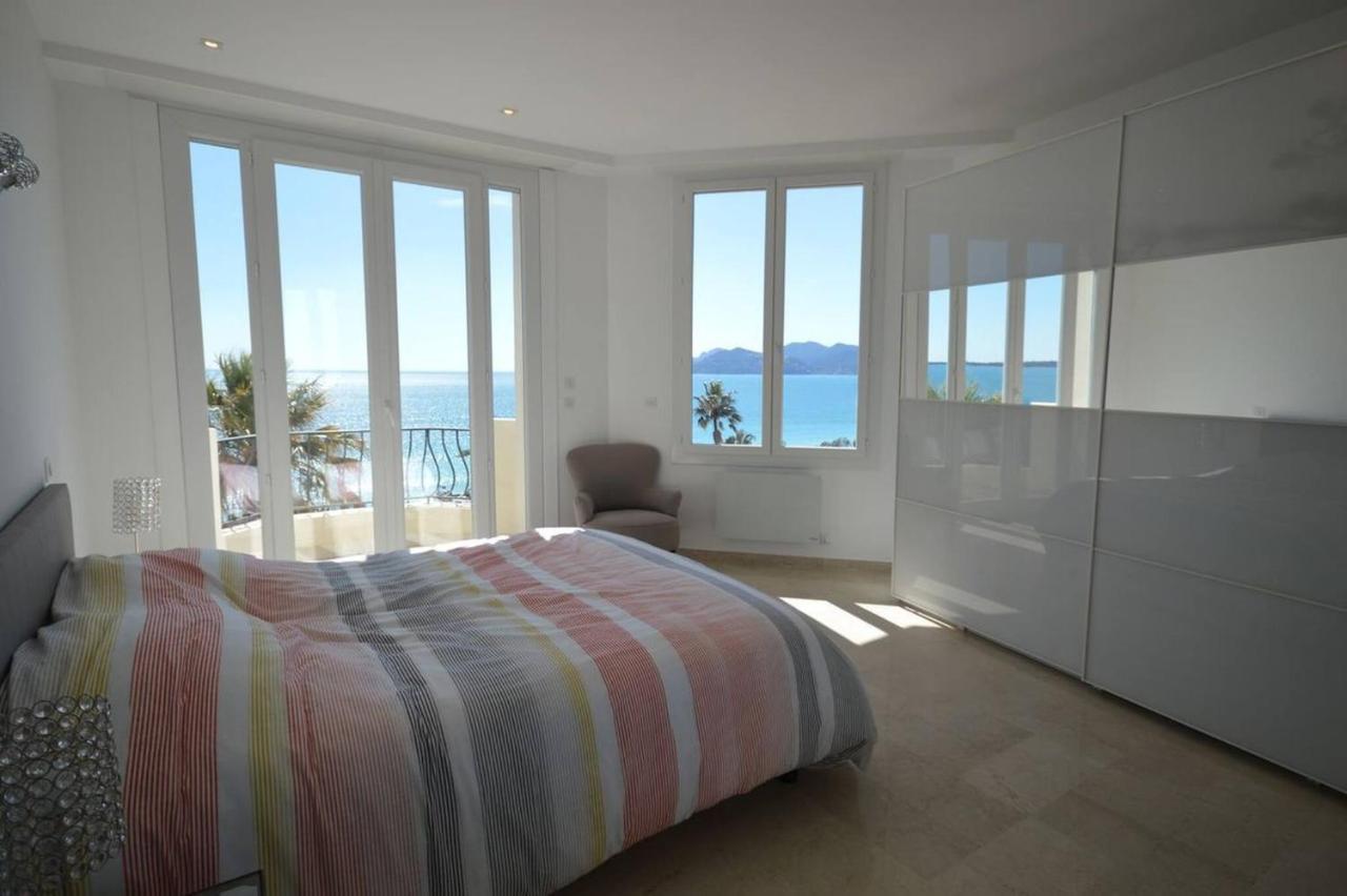 Brand New Three-bedroom Seaviews