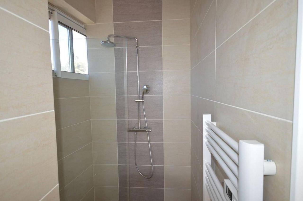 Brand New Three-bedroom Seaviews Apartment *