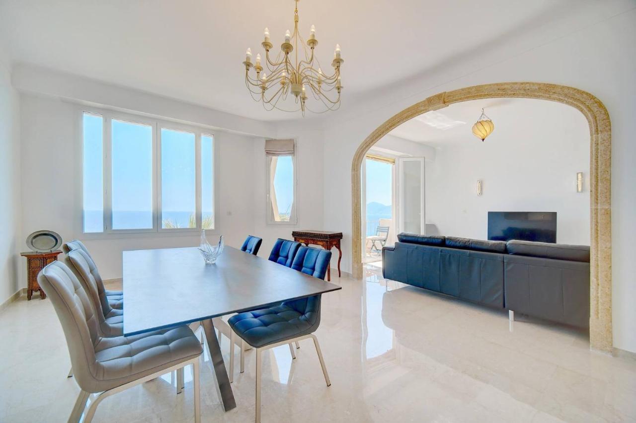 Brand New Three-bedroom Seaviews