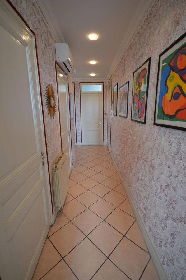 Art Deco 2 Bd Forville