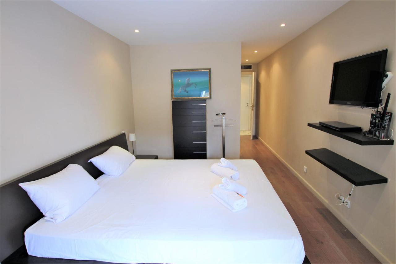 De Standing 100 M2, 100 Metres Croisette