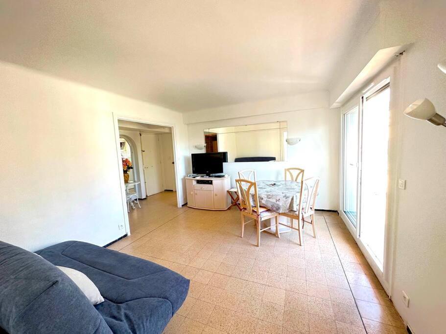 Viva Riviera Large 1 Bedroom With Sunny Terrace