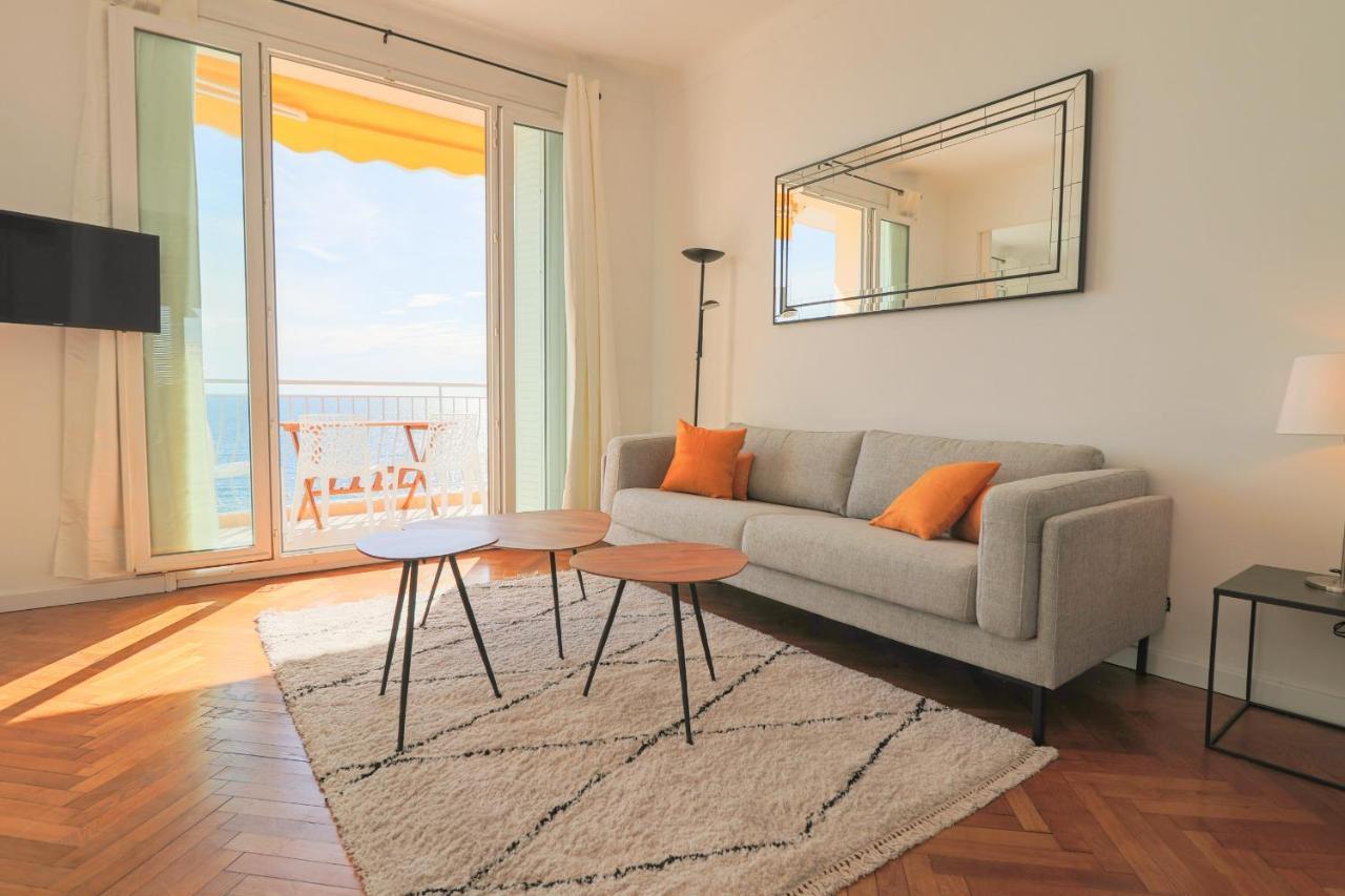 Rooftop De La Charming On Seafront With Superb Roof Terrace Cannes