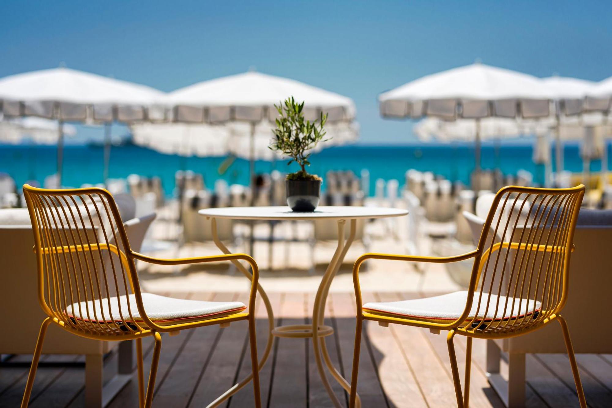 Carlton Cannes, A Regent