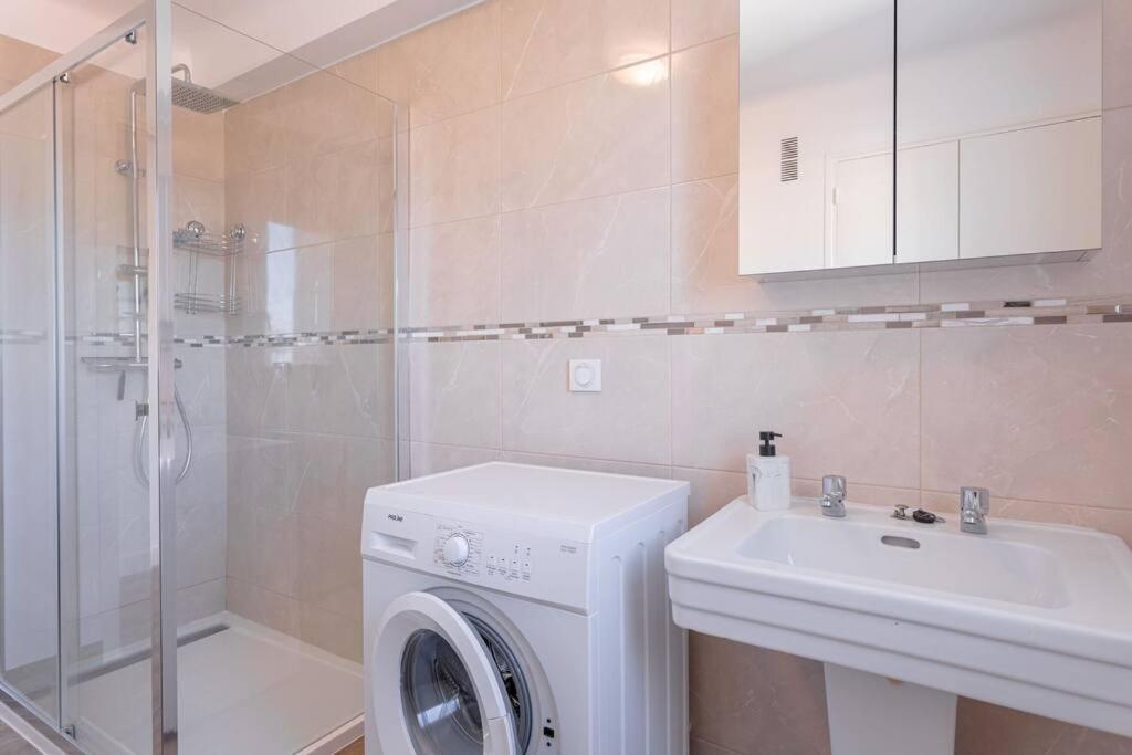 With Panoramic Sea View, Walk To The - Marechal Juin By Halldis * Cannes