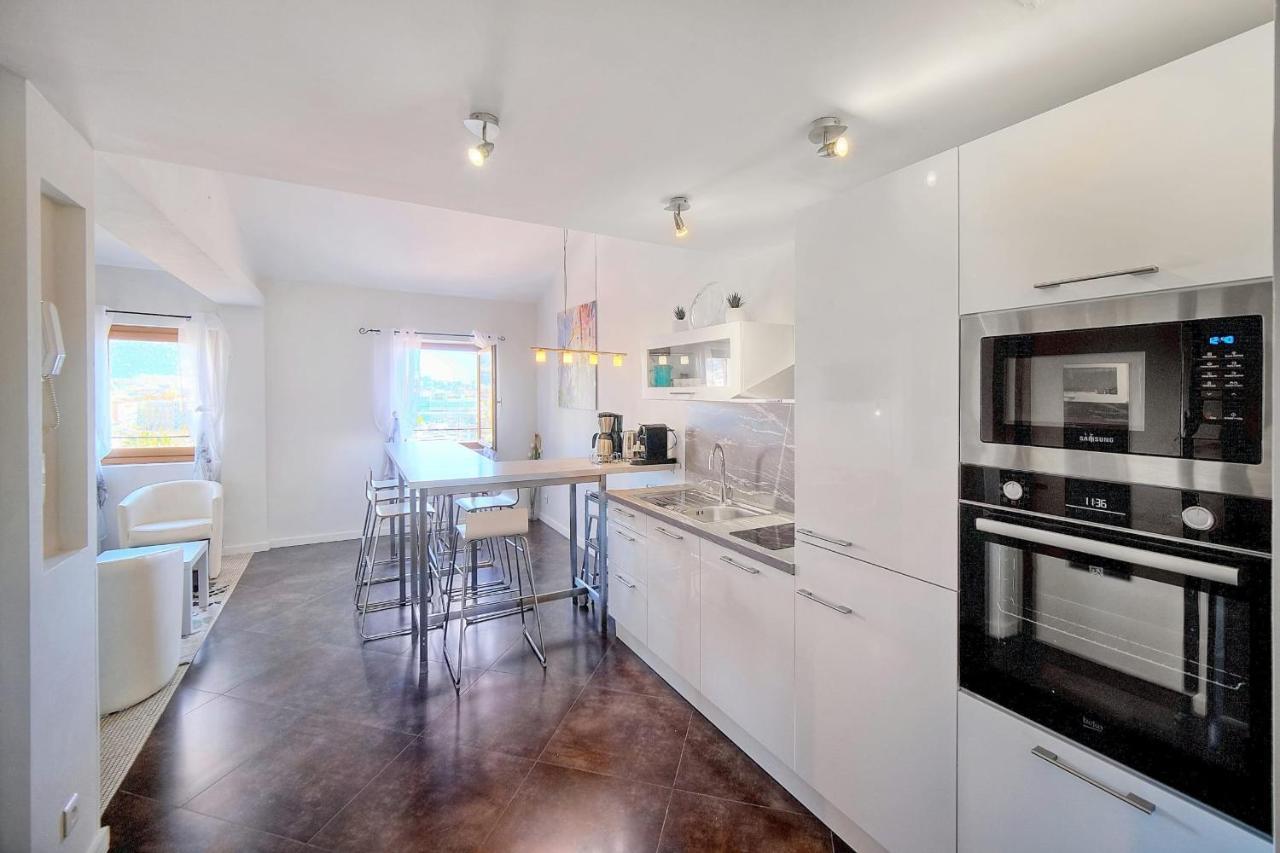 Immogroom - Refurbished - Sea View - Wifi - Air Conditioning
