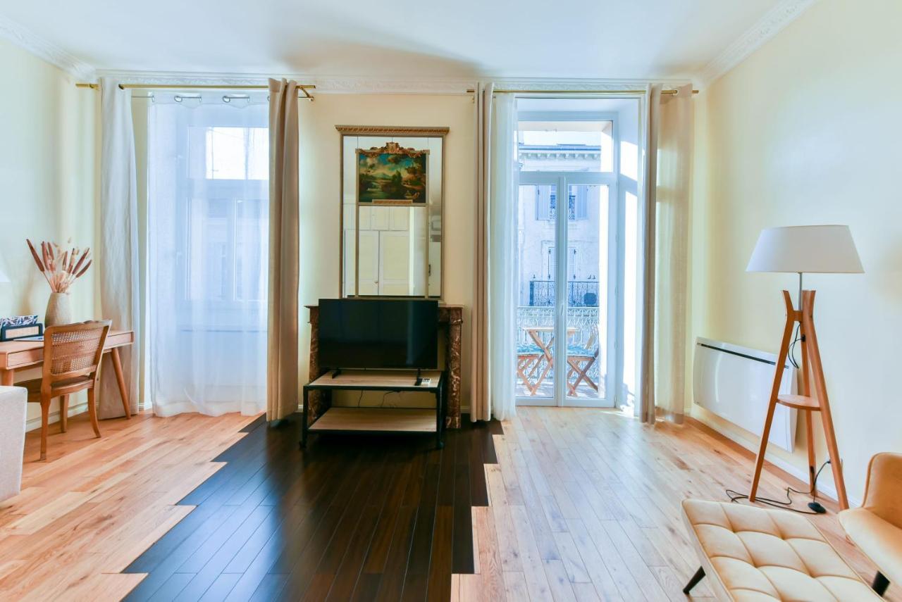 Le Constantin Avec Balcon, Emplacement Privilegie Pour 2 Personnes Dans Le Centre Cannes