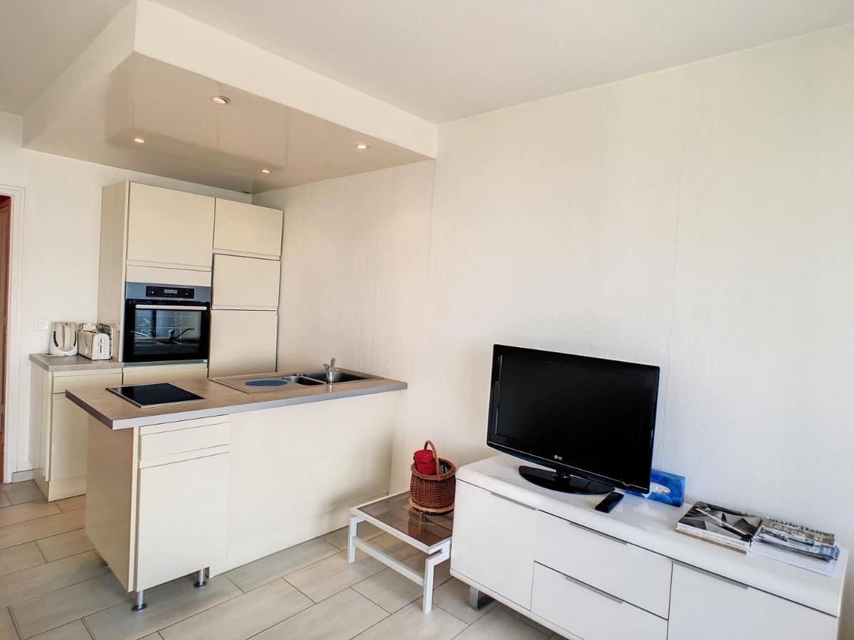 Trident Sea View 104 Apartment