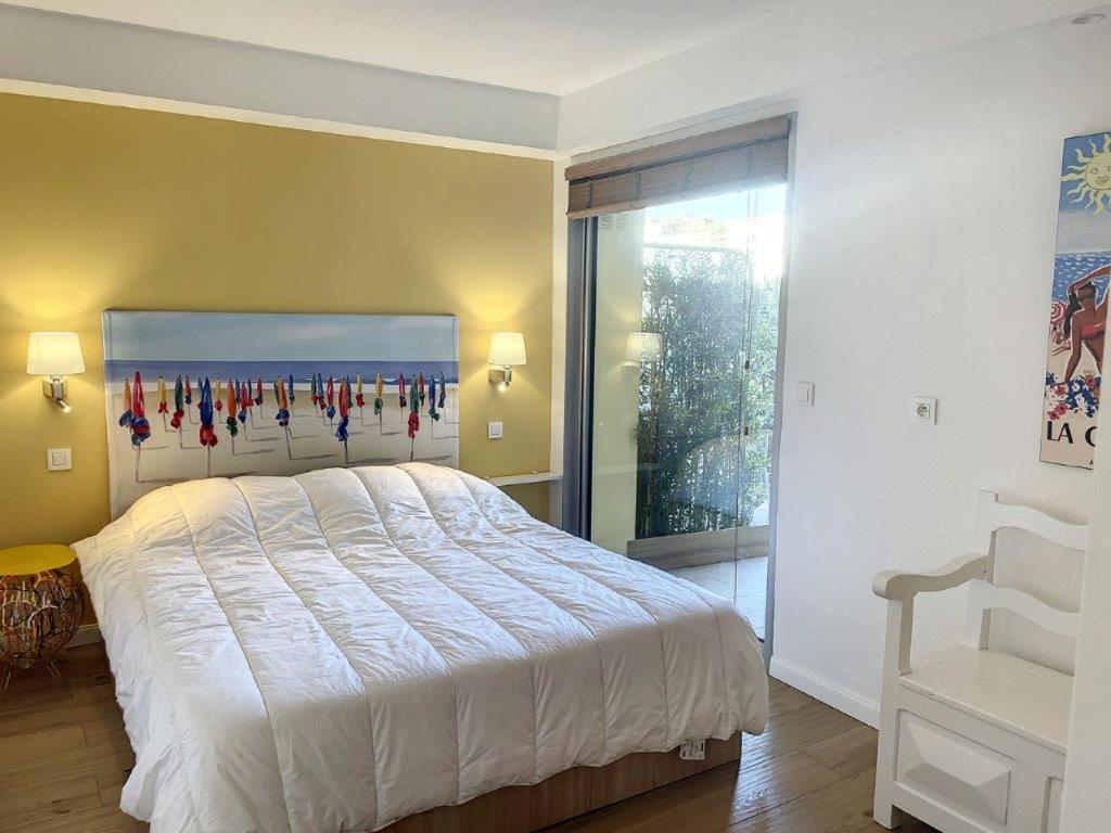Sea View Apartment