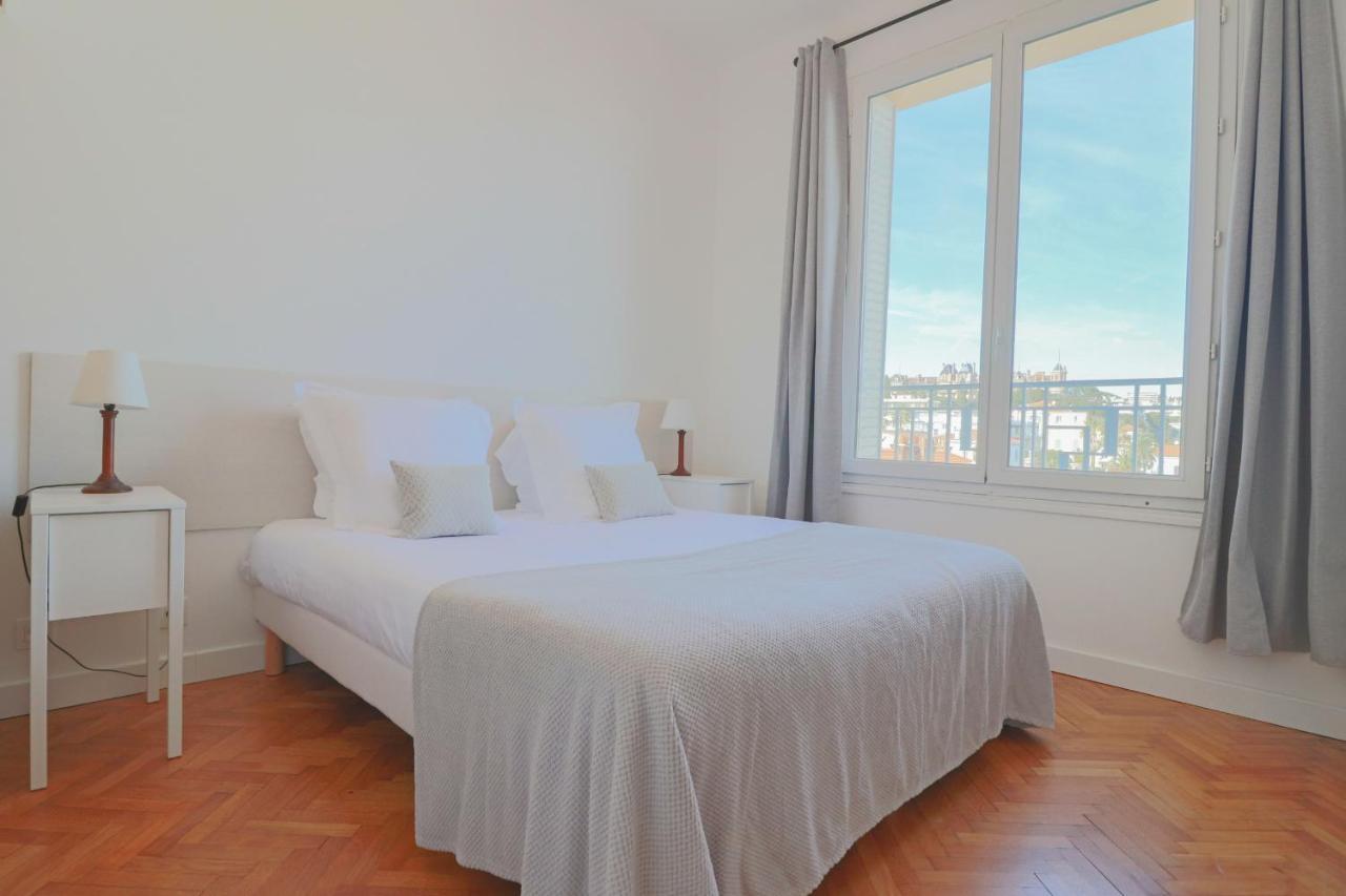 Rooftop De La Charming On Seafront With Superb Roof Terrace Apartment