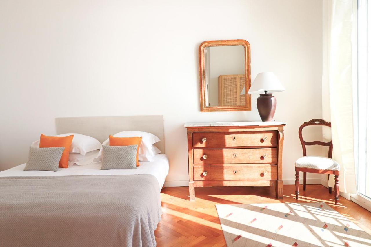 Apartment Rooftop De La Charming On Seafront With Superb Roof Terrace