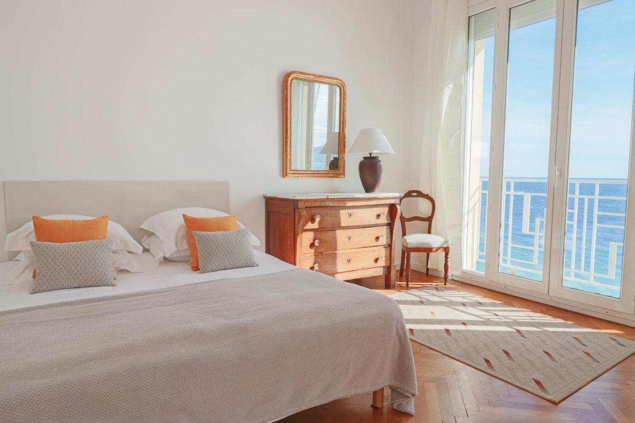 Rooftop De La Charming On Seafront With Superb Roof Terrace Apartment Cannes