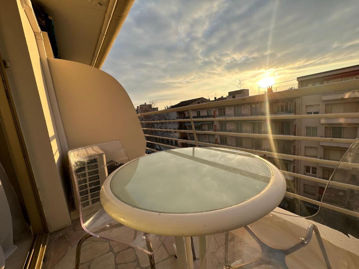 Carnot 1 Apartment